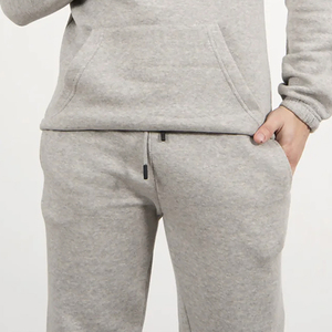 ชุดวอร์มผู้ชาย เสื้อฮู้ดและกางเกงขายาว สำหรับออกกำลังกาย วิ่งจ๊อกกิ้ง ชุดกีฬาสองชิ้น รับผลิตแบบ OEM ระบายอากาศได้ดี - Product Image 5