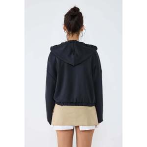 Sudadera Corta con Cierre de Cremallera Suave al Tacto - Product Image 5