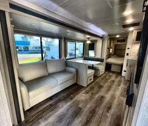 ใช้2022ตะวันออกไปตะวันตก A-L-T-A 2800KBH ผู้ออกค่าย RVs motorhomes รถพ่วงบ้านเคลื่อนที่บ้าน - Product Image 2