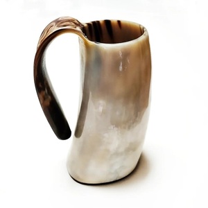 Tazas de cerveza de cuerno Natural acabadas a mano de calidad superior, taza de cuerno vikingo personalizable, estilo Ángel disponible en varios tamaños - Product Image 1