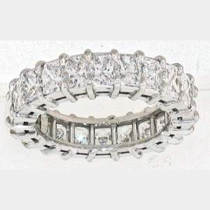 Anillo de Diamantes CVD Más Vendido, Hecho en Oro Blanco de 14 Quilates con Diamantes CVD de Corte Radiante - Product Image 2