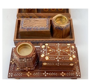 Brûleur Madkhan classique tendance décor à la maison porte-encens Bakhoor maison Religion brûleur d'encens en bois boîte à souvenirs fabriquée en Inde - Product Image 4