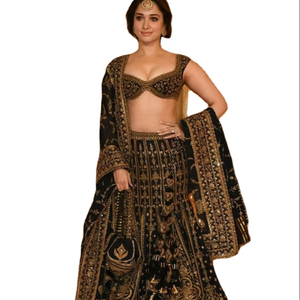 Style sud Mehndi et Haldi spécial réception ethnique vintage spécial concepteur Lehenga Choli pour les femmes - Product Image 1