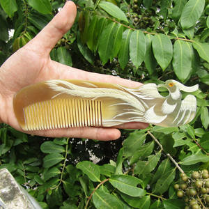 Peigne en corne de buffle fait main de qualité supérieure-Solution de soin des cheveux naturels - Product Image 3