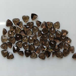 ควอตซ์สีแดงธรรมชาติ 8 มม. ทรงทริลเลียนคัท คุณภาพดีที่สุด พลอยเม็ดเดี่ยวสำหรับทำเครื่องประดับ รีด์เมาท์เทน เจมส์ - Product Image 2