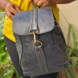 กระเป๋าเป้สะพายหลังสำหรับนักเรียน,ทำด้วยมือหนังสีดำสไตล์วินเทจ - Product Image 5