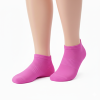 Chaussettes de cheville de sport athlétiques à séchage rapide pour femmes Chaussettes de bateau respirantes pour le fitness et la course Manchette de logo personnalisable