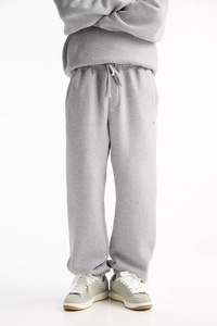 Chándal Deportivo con Pantalones Anchos al Por Mayor |   Fabricante OEM con Logotipo Personalizado - Product Image 2