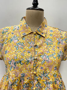 Camisetas sin mangas de algodón con estampado floral ecológicas para oficina, ligeras, cortas, con botones, informales, para el día a día, estilo japonés, con cuello en V frontal para mujer - Product Image 3