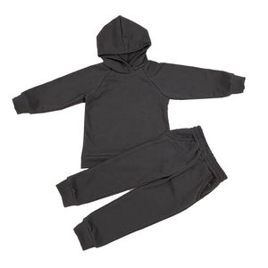 Tenue de sport élégante pour enfants Survêtement Ensemble deux pièces parfait pour garçons et filles Idéal pour tenue décontractée et athlétique Prix de gros - Product Image 2