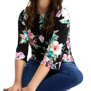 Hauts d'entraînement pour femmes de haute qualité entièrement imprimés et personnalisés/hauts pour femmes à vente directe en usine - Product Image 5