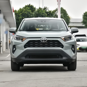 SUV Familiar Japonés Compacto Usado 2024, Color Marrón Platino, Gasolina, Automático, en Buen Estado, Neumáticos R17, Asientos de Cuero, Importado - Product Image 5