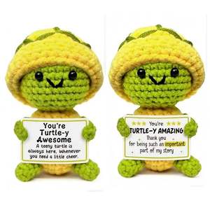 Figuras de Ganchillo Hechas a Mano Transfronterizas de Capibara, León, Tortuga, Gato Alienígena: Adornos Emocionales de Hilo para Recuerdos - Product Image 1