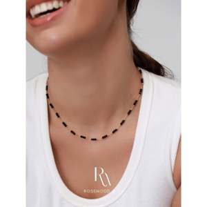 Collana con Ciondolo Celestiale in Oro Inossidabile con Catena di Perline Nere, Collane di Perline con Spinello Nero e Onice, Accessorio di Moda - Product Image 5