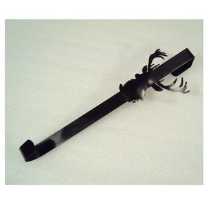 Cintre de guirlande en métal peint en noir de motif de renne pour le crochet de guirlande de Noël décoratif de porte d'entrée - Product Image 1