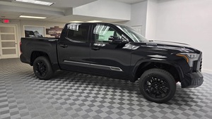 Toyota Tundra 2024 Edición Limitada 1794, Producto Excepcional, Oferta por Tiempo Limitado, en Existencia, Listo para Envío Rápido. - Product Image 3