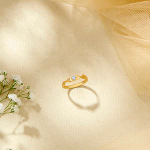 Bague en or avec diamant taille princesse pour femme, bijoux fins - Product Image 1