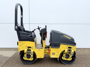 Nueva Rodillo Compactador Estático de Doble Tambor DYNAPAC 37kW con Bomba Hidráulica Kohler KYB y Rodamientos de Engranajes de Alta Eficiencia, Listo para Envío - Product Image 5