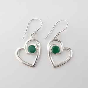 Boucles d'oreilles clous en onyx vert, argent sterling plaqué or, pierre de naissance de mai, bijoux cadeau pour femme, fabrication artisanale, mode raffinée, anniversaire - Product Image 5