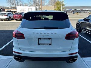 Porsche Cayenne AWD 2017, transmission intégrale, moteur essence V6 3,6L, automatique, SUV/crossover - Product Image 4