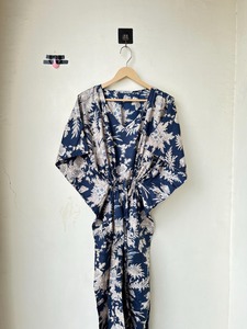 ชุดแมกซี่เดรสยาวคาฟตันลายดอกไม้ผ้าฝ้ายอินเดียชุดนอนบิกินี่ลำลองสำหรับคุณแม่เอวธรรมชาติ - Product Image 2