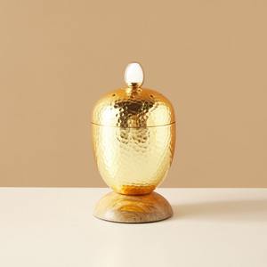 Quemador de Incienso Árabe de Lujo con Tapa, Acabado Dorado Martillado y Base de Madera, Quemador de Ramadán Más Vendido, Decoración del Hogar de Oriente Medio - Product Image 3