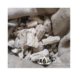 GEM Damar batu fabriqué au Vietnam, de haute qualité, procure une odeur agréable lorsqu'il est brûlé ou chauffé. - Product Image 1