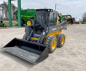 Chargeuses compactes Johnn Deeree 2022G 324 d'occasion à vendre - Product Image 3