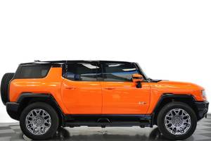 รถกระบะ GMC HummerS EV-3X ปี 2024 มือสอง ไฟหน้า LED สีส้ม ยาง R20 - Product Image 4