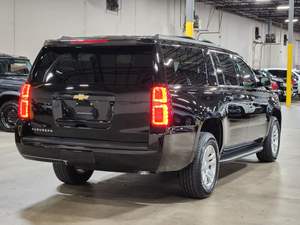Chevrolet Suburban LT 2017 - Product Image 4