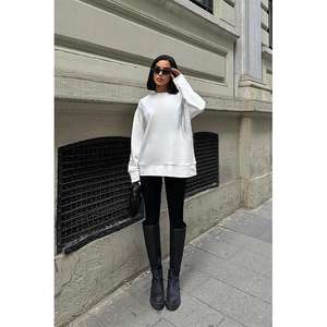 เสื้อสเวตเชิ้ตโอเวอร์ไซส์ Angelina รุ่น 8048 -08 ผ้าถักเมทัลลิกเพนดูลัม - Product Image 5