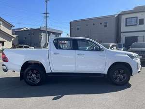 TOYOTA HILUX d'occasion - Product Image 5