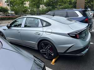 Voiture d'occasion à essence 2024-2026, berline automatique, en parfait état, prête à être expédiée - Product Image 4