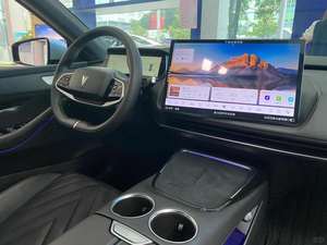 Offre Spéciale 2025 Changan Deepal S05 Véhicule à Énergie Nouvelle Hybride à Autonomie Étendue 200 Max Ultra SUV Shenlan S05 Sl03 - Product Image 5