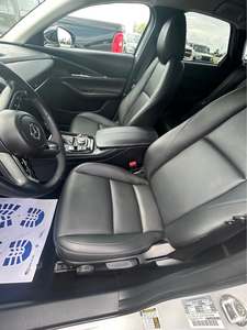 ข้อเสนอสุดคุ้มสำหรับรถมาสด้า CX-30 AWD S Select Sport SUV ปี 2025 พร้อมส่ง - Product Image 3