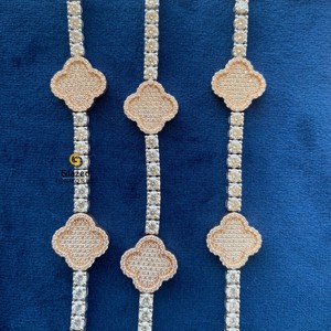 Adorable Pulsera Hip Hop con Trébol Totalmente Engastado, Moissanita Brillante Claridad VVs 10 CTW, Plata de Ley 925, Color D Incoloro, Regalo y Fiesta - Product Image 5