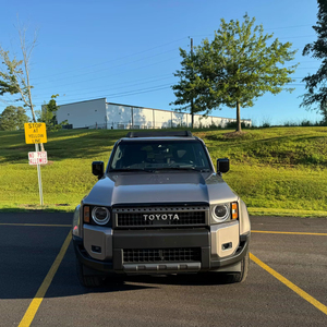 SUV Toyota Land Cruiser 2024 Première Édition 4 Portes 4WD Certifié Propre Et D'Occasion Récente Boîte Automatique Volant À Gauche Cuir Foncé Turbo - Product Image 1