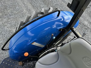 TT75A/Tractor agrícola asequible Original bastante usado Shanghai Holland T1104 110HP a la venta - Product Image 5