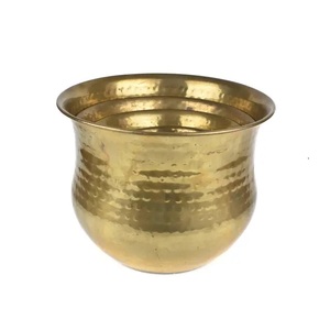 Pot de fleur au design martelé classique Décoration de maison attrayante et utilisation dans le jardin - Product Image 1