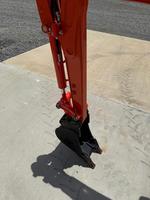 ENVÍO GRATUITO Miniexcavadora KUBOTA U17 de 16.1 HP, con cabina abierta, diésel, 2 cucharones adicionales, aprobada por EPA y CE, sistema hidráulico auxiliar, 2 velocidades, PLC.