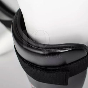 Reliable Leather Shin <b>Pads</b> Durable Lightweight Professional Protection Comfortable Fit for Football Training <b>Practice</b> Games - Product Image 2