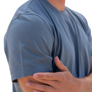 T-shirt à manches courtes pour homme en coton biologique de luxe 100% bleu cendré, pré-rétréci, certifié GOTS, respirant, coupe ajustée - Product Image 4