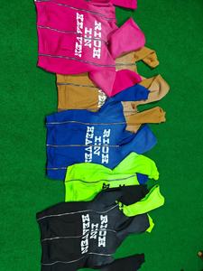 Sweat à capuche personnalisé imprimé DTF, décontracté d'hiver, uni, triple fermeture éclair, 100% coton, doux de qualité supérieure, polaire 500 GSM - Product Image 2