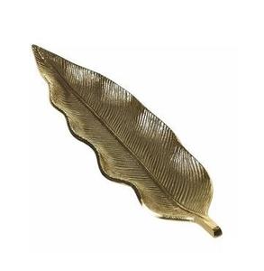 Trove Tray Ashluxe Benito Fern Trinket Bandeja para servir Titan Lighting Gold Twig Handle Diferente Metal Artesanía Bandeja decorativa - Product Image 1