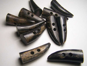 Accessoires à bascule en corne de buffle et de bœuf faits à la main, écologiques et modernes, les plus vendus pour la décoration de vêtements - Artisanat Saniya - Product Image 5