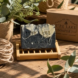 สบู่ถ่านดีท็อกซ์แบบโคลด์โปรเซส - สบู่ทำมือจากธรรมชาติทั้งหมด โดย Fire Lake Soapery - Product Image 1