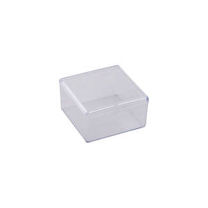 Boîte de rangement en plastique transparent durable 90x90x52mm avec conception empilable pour organiser et ranger vos articles - Product Image 1