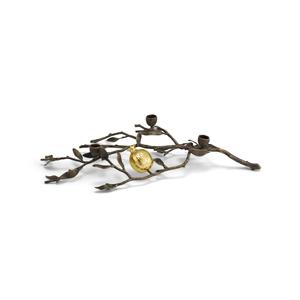 Bougeoir romantique en métal avec cadre floral pour les fêtes de fiançailles de mariages rustiques ou les arrangements de dîner élégants - Product Image 2