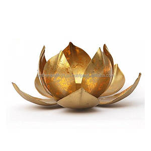 บรรยากาศไลฟ์สไตล์ที่ดีที่สุดของแสงทรงทีไลท์ทำด้วยมือสีทองรูปทรงบัวสำหรับตกแต่งบ้านและสวนคริสต์มาส - Product Image 4