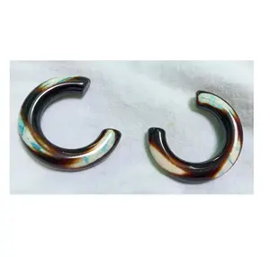 Conjunto de pendientes de aro de cuerno de resina de color personalizado recién llegado, venta al por mayor, auricular acrílico de moda para mujer - Product Image 3